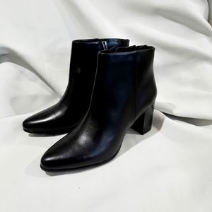 Leather ankle boots size 7